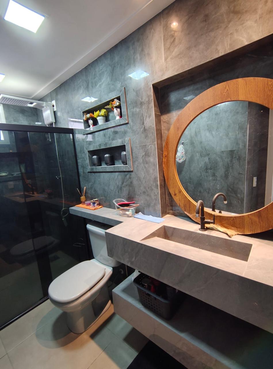 Banheiro reformado do apartamento Ed Guaruba